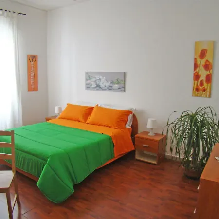 לינה וארוחת בוקר B&B Al Politeama