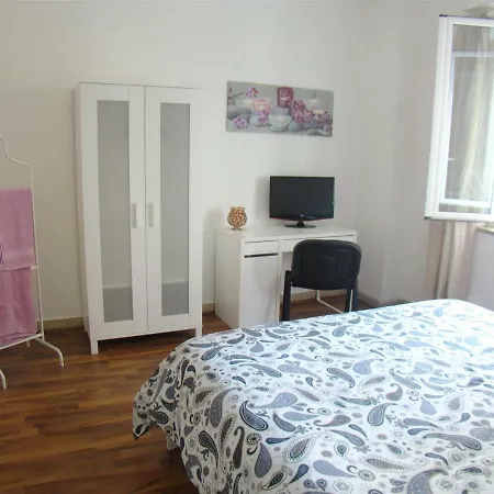 B&B Al Politeama לינה וארוחת בוקר *